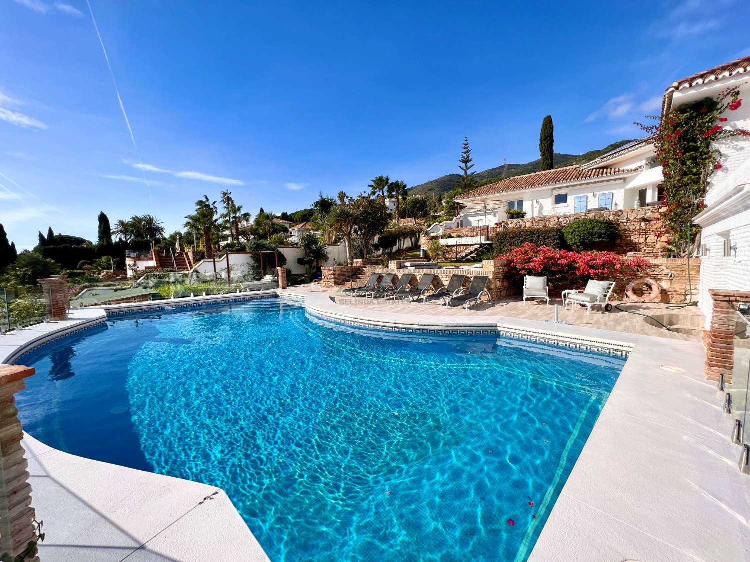 Fabulous villa with pool and project for another house in Rancho Domingo