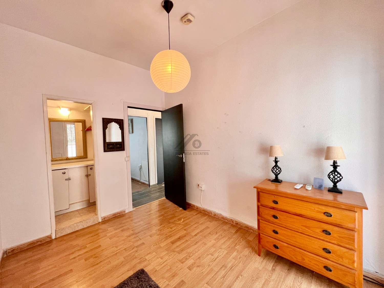 Casa independiente con jardin privado