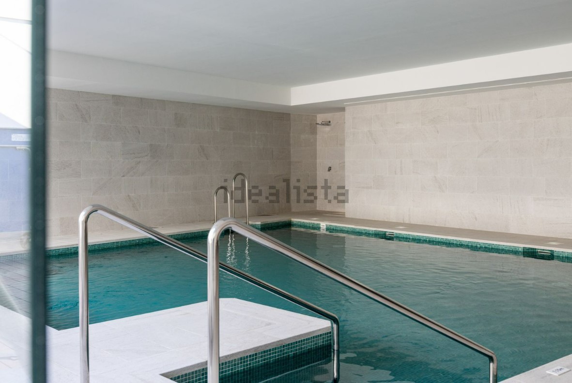 Luminoso apartamento con jardin privado en primera linea de playa