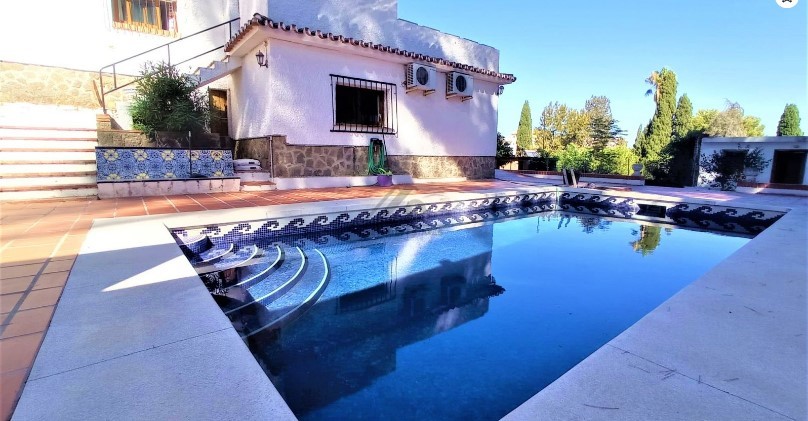 Fabelhafte Villa mit Gästeapartment in Torremolinos