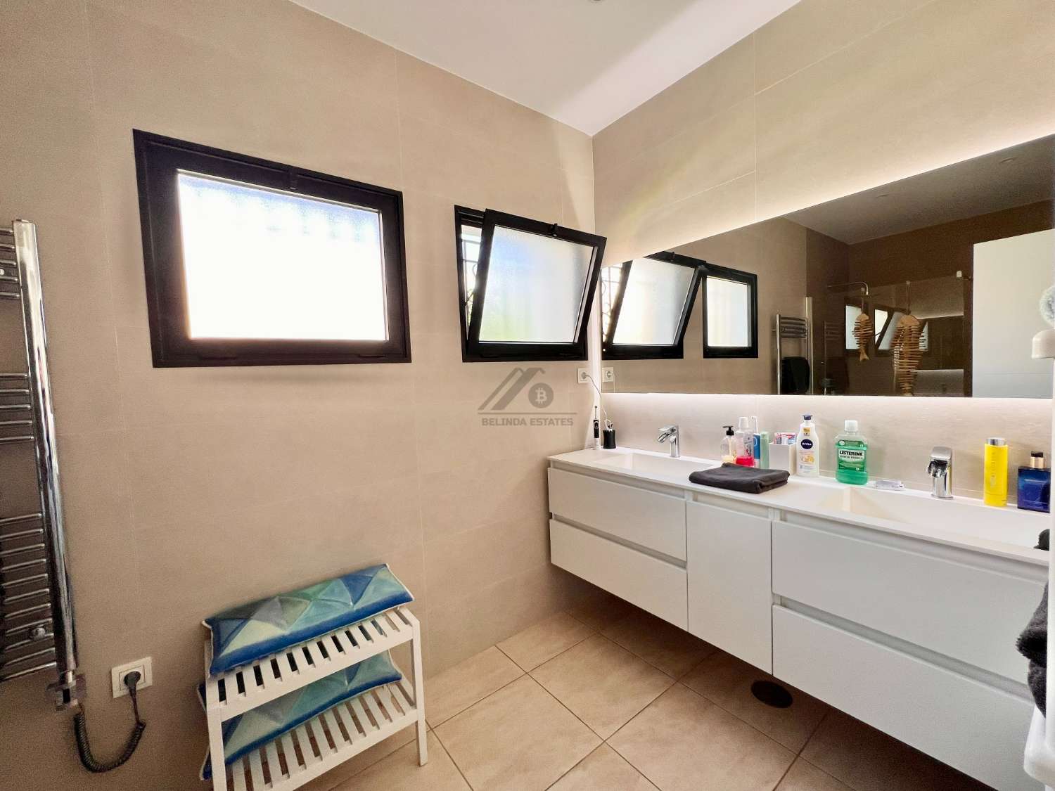 Magnifica villa con piscina y jardin en Benalmadena