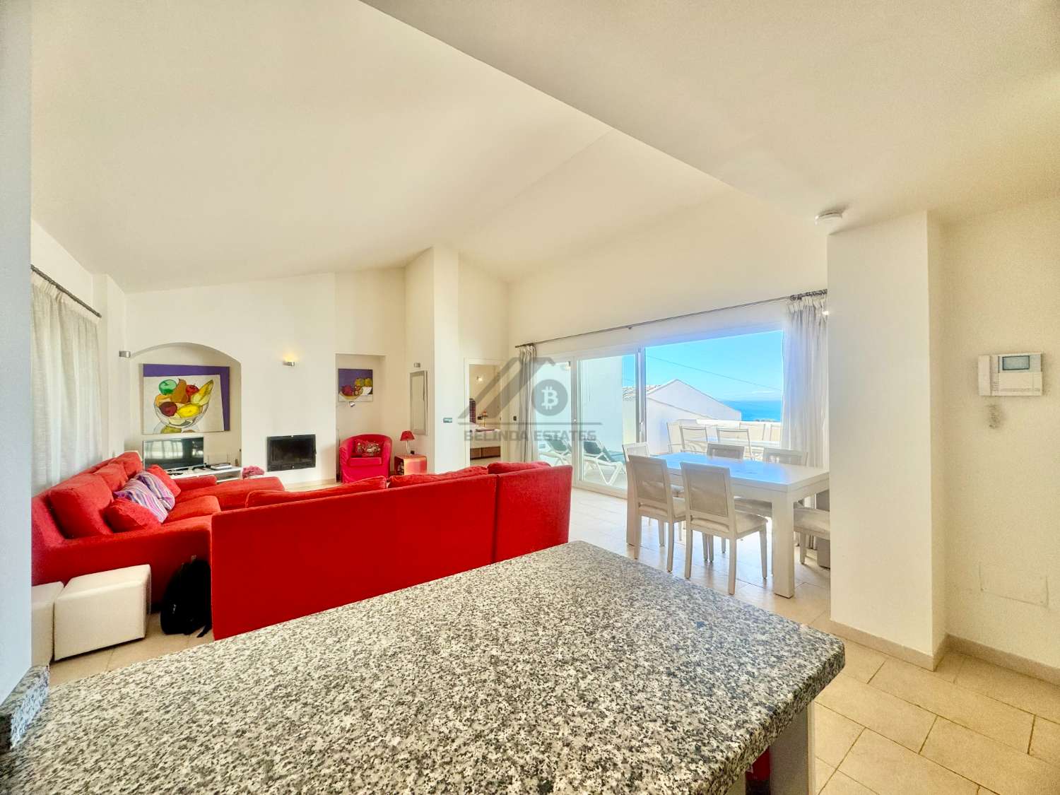 Penthouse met zwembad en uitzicht op zee in Benalmadena Pueblo