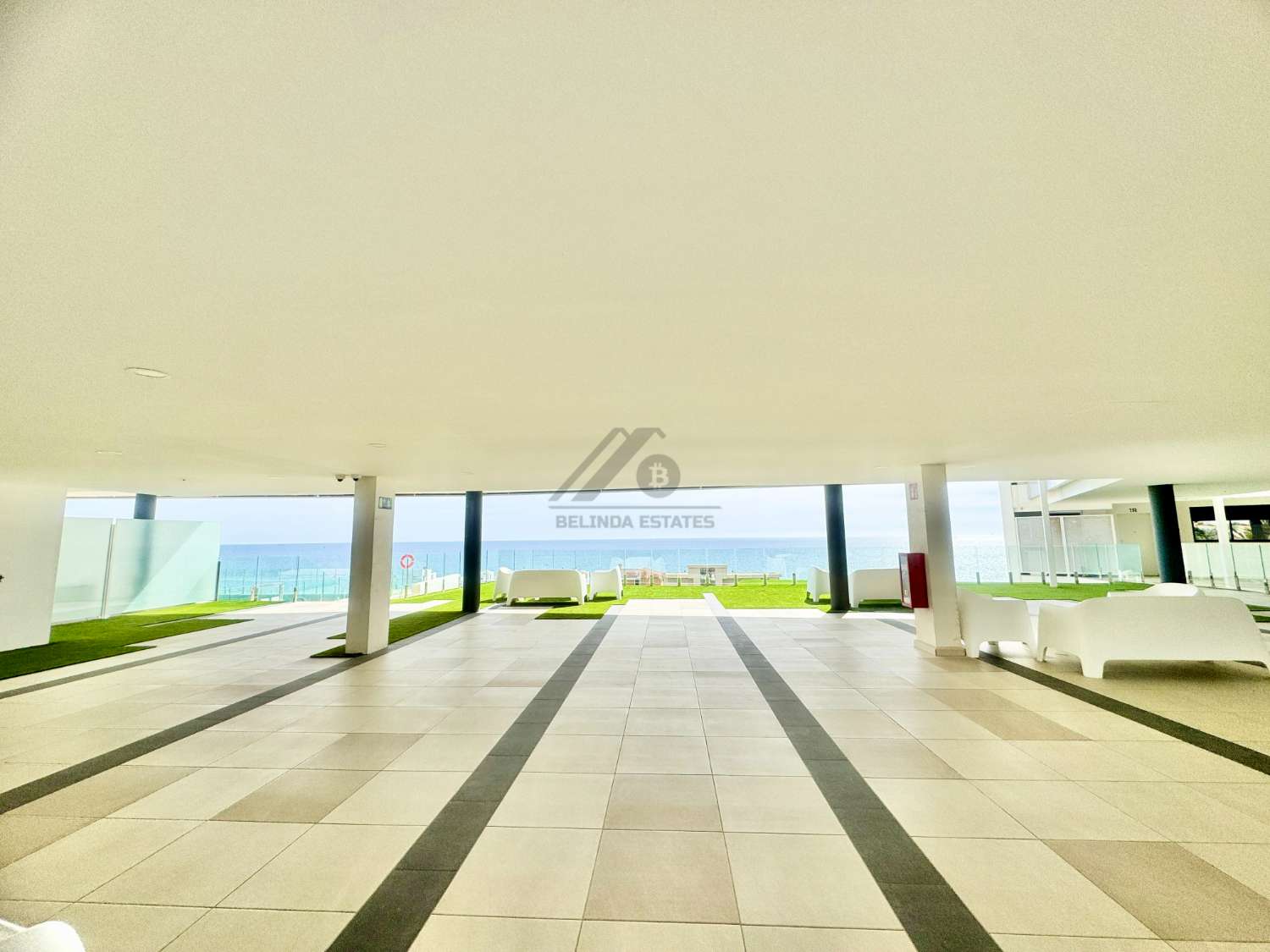 Apartamento a estrenar frontal al mar