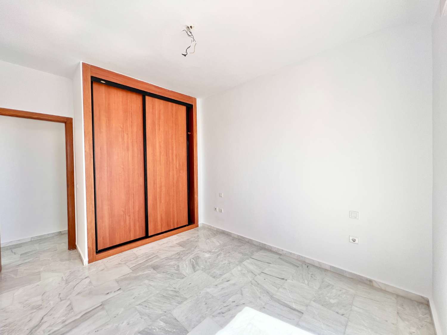 Penthouse mit Meerblick, Pool und Garage